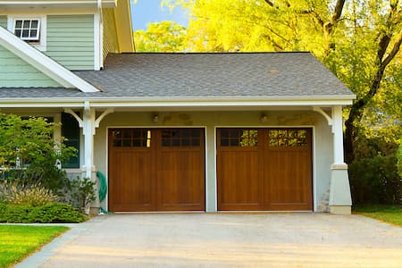 Enhance Your Home's Curb Appeal with Professional Driveway Cleaning