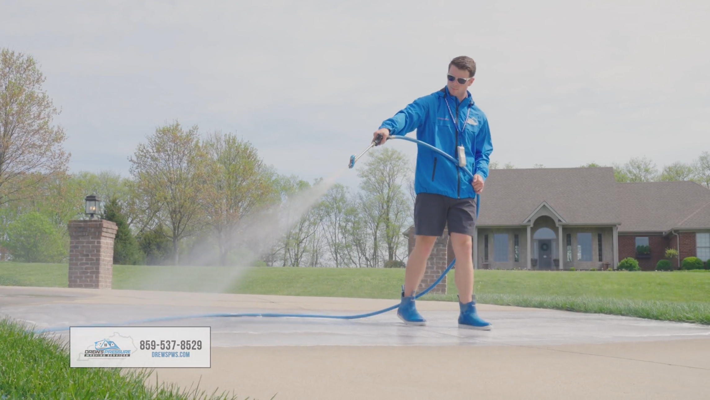 Professional Driveway Cleaning in Lexington